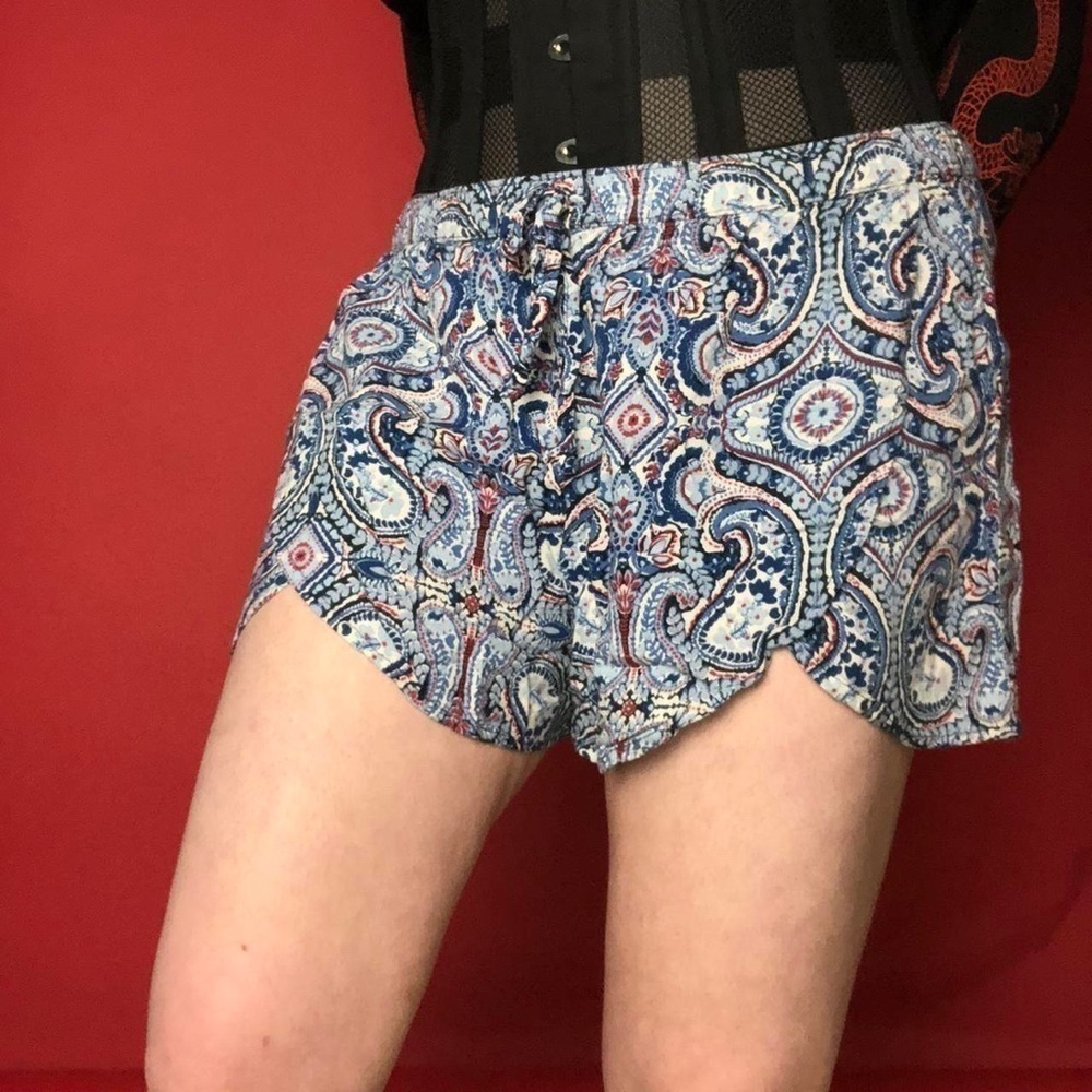 Blue and red psychedelic paisley shorts ♥️💙​​​​​​​​​​​​​​​​​​​​​​​​